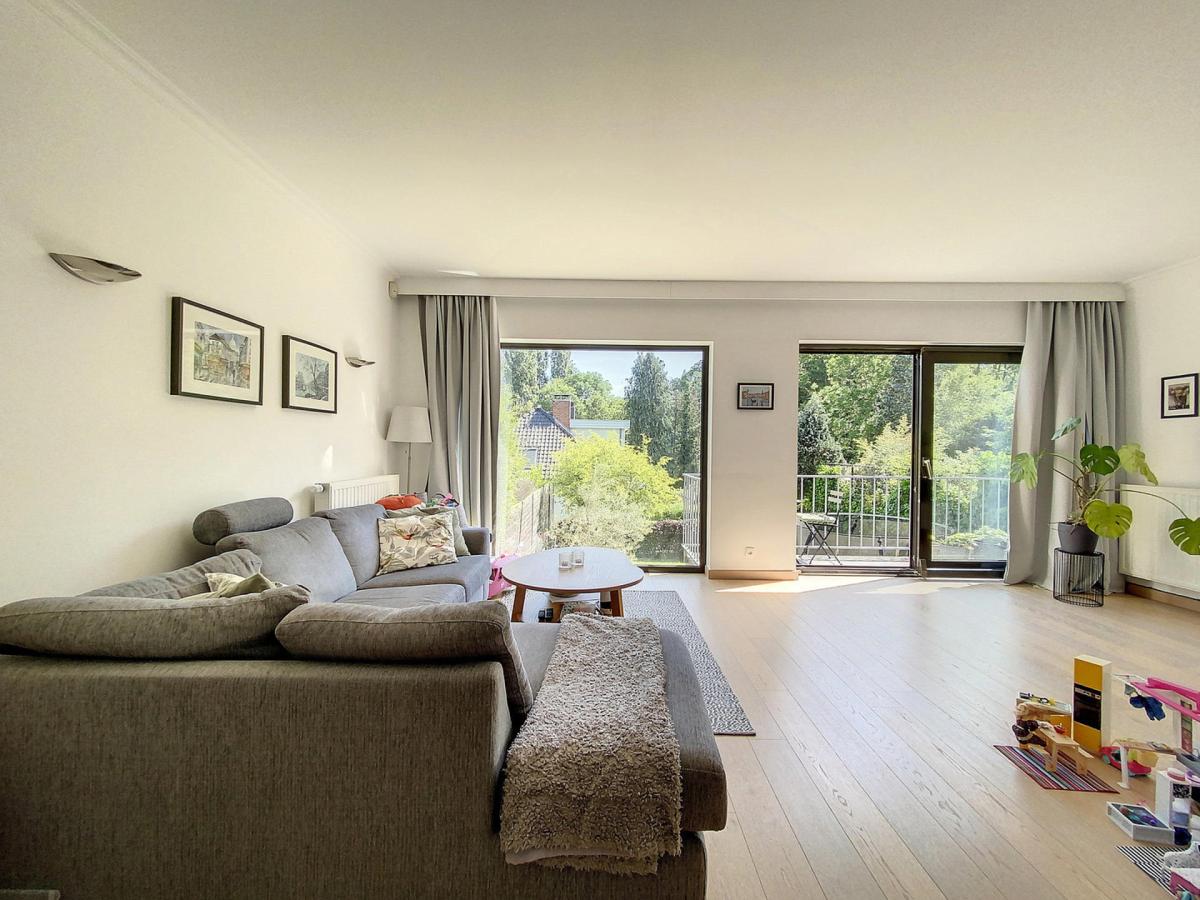 Saint-Job : Magnifique maison 5 chambres + jardin