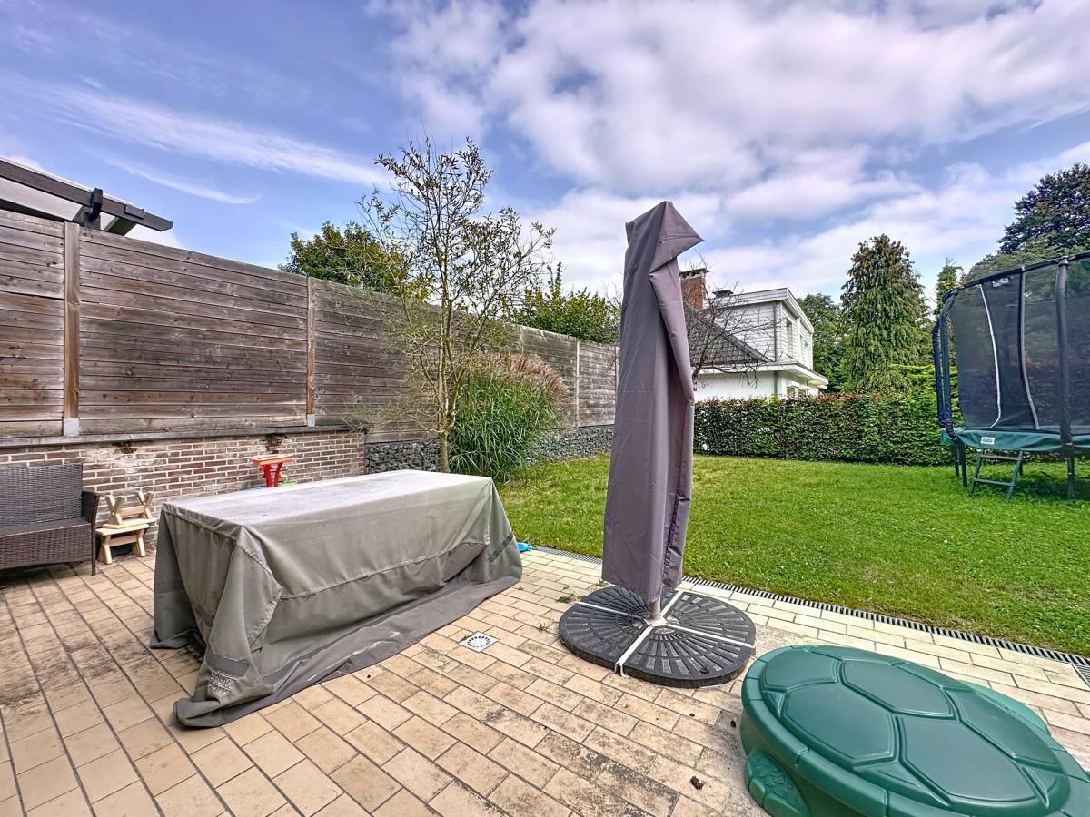 Saint-Job : Magnifique maison 5 chambres + jardin