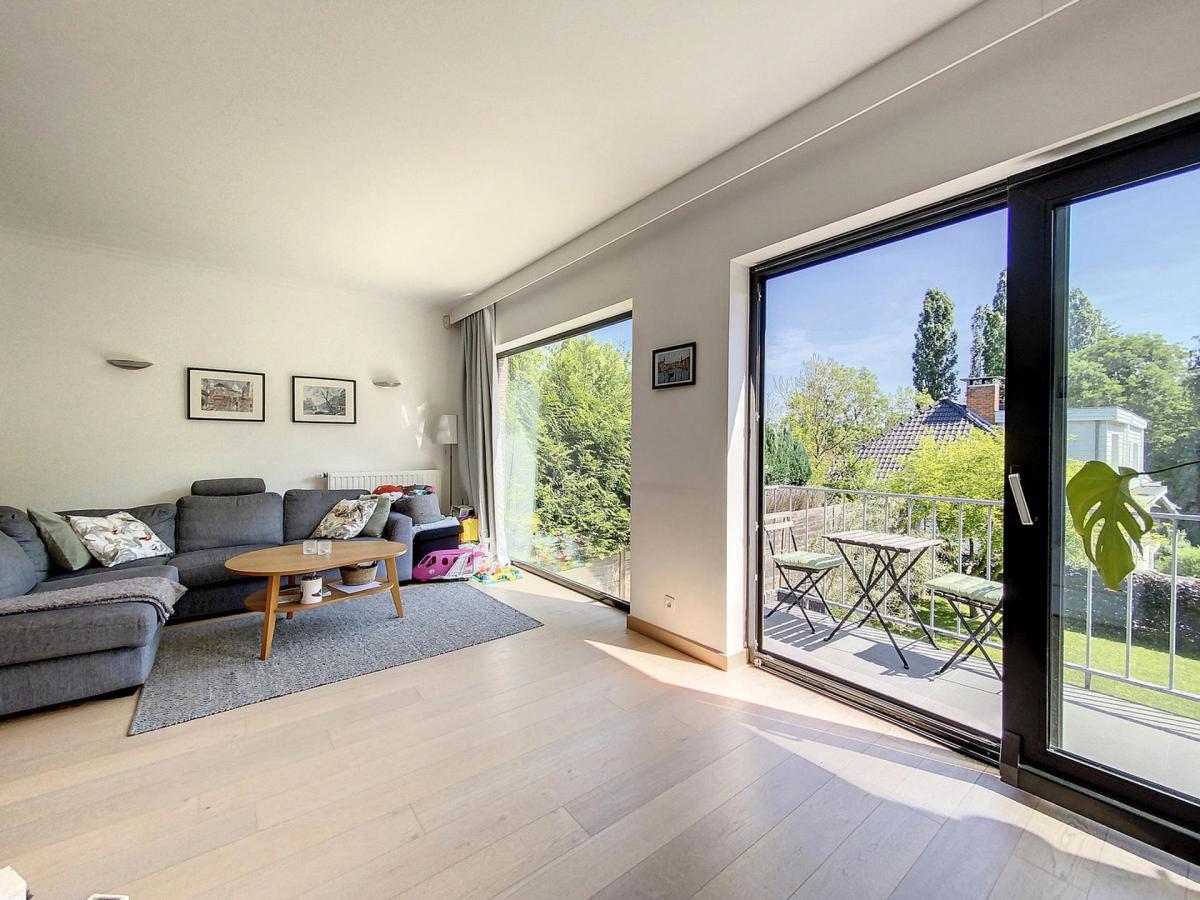 Saint-Job : Magnifique maison 5 chambres + jardin