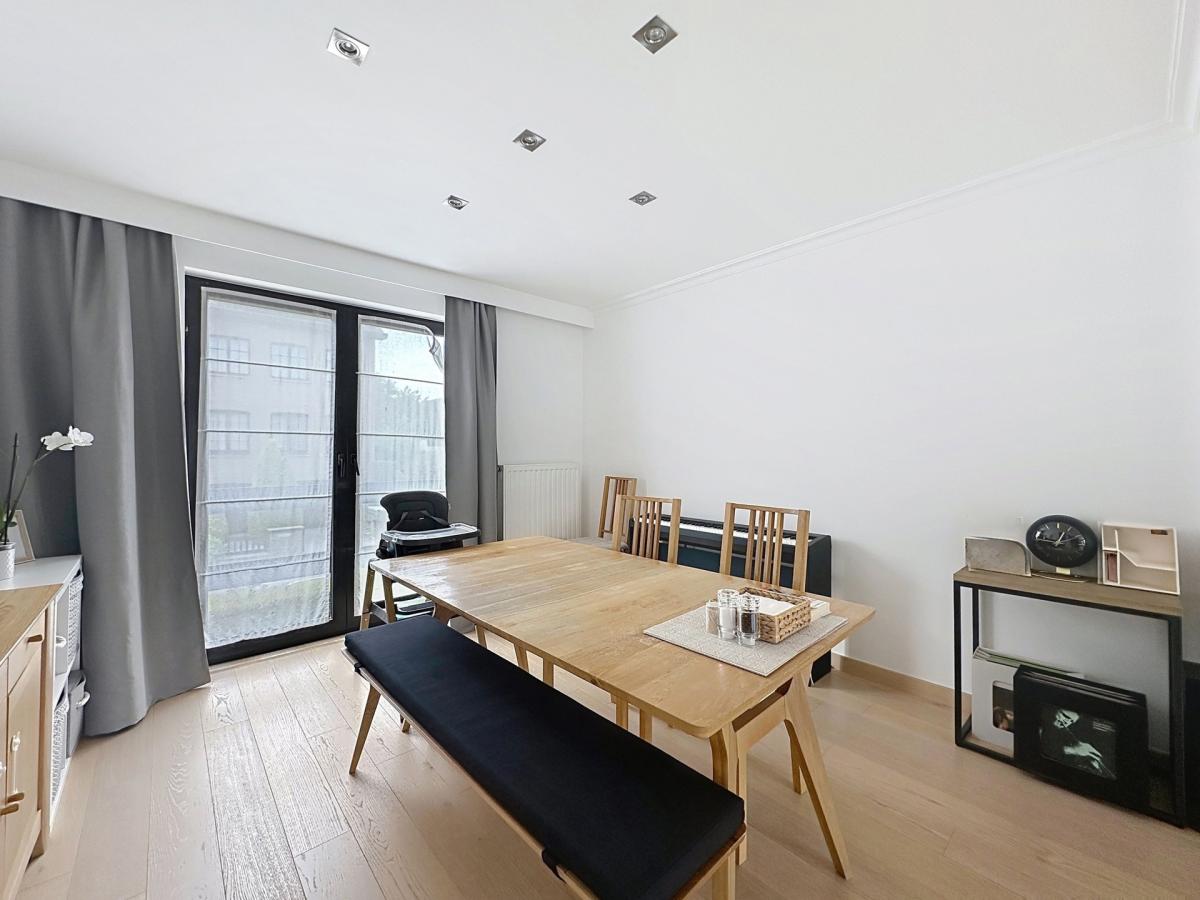 Saint-Job : Magnifique maison 5 chambres + jardin