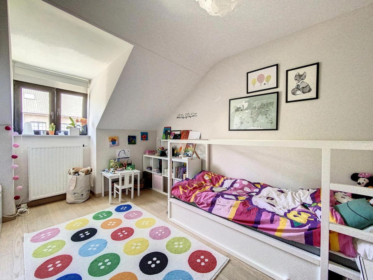 Saint-Job : Magnifique maison 5 chambres + jardin