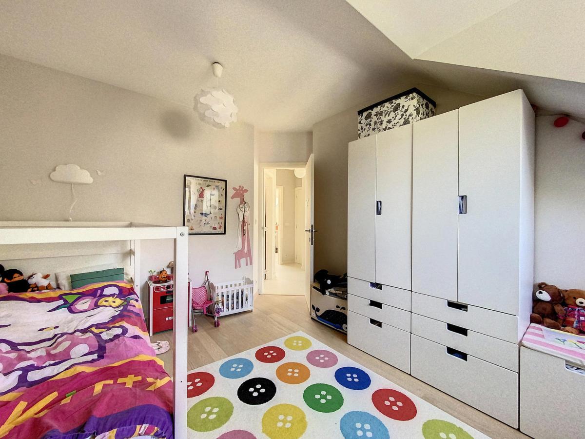 Saint-Job : Magnifique maison 5 chambres + jardin