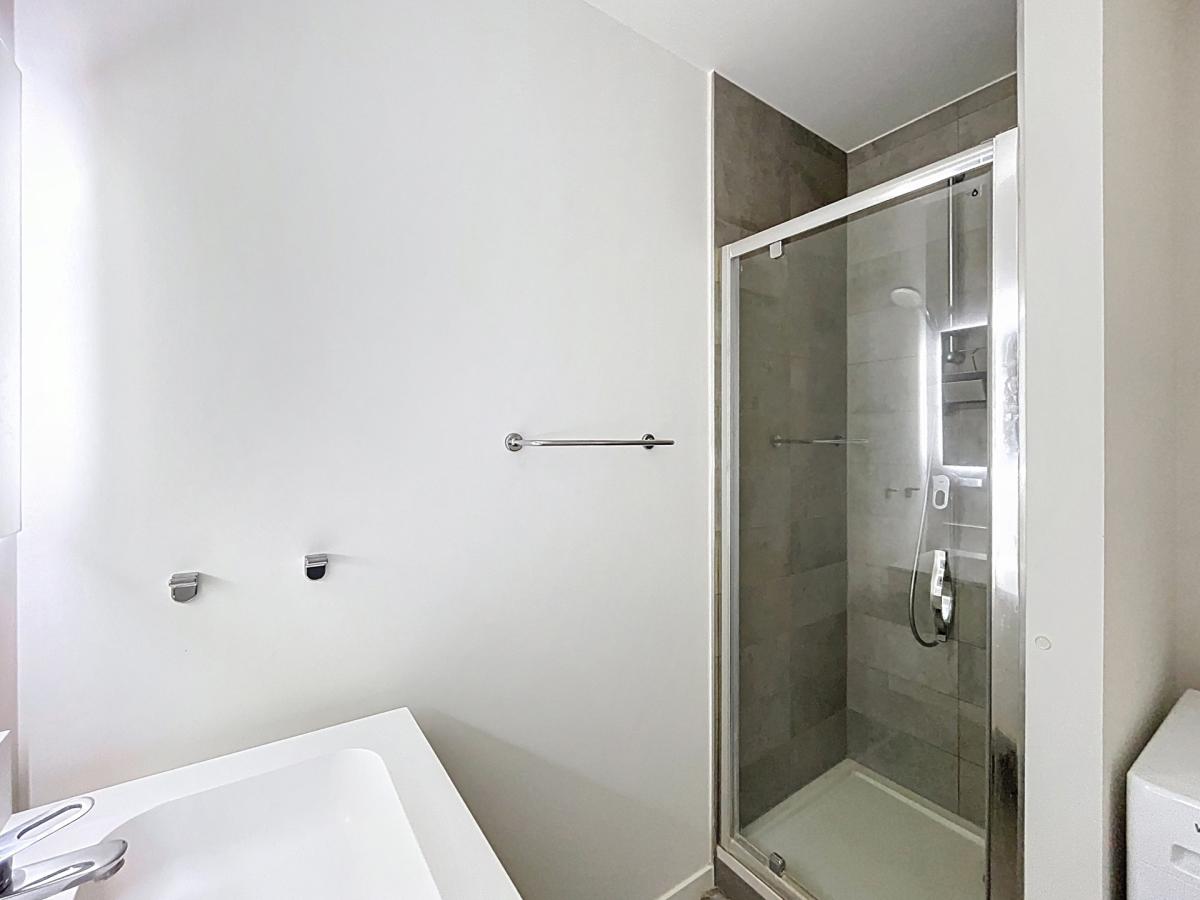 Quartier Européen: Superbe appartement 1 chambre + terrasse