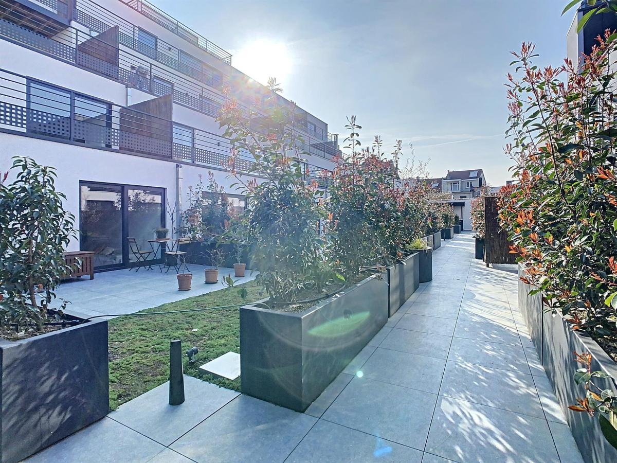 Projet Cottages : Magnifique appartement neuf + terrasse