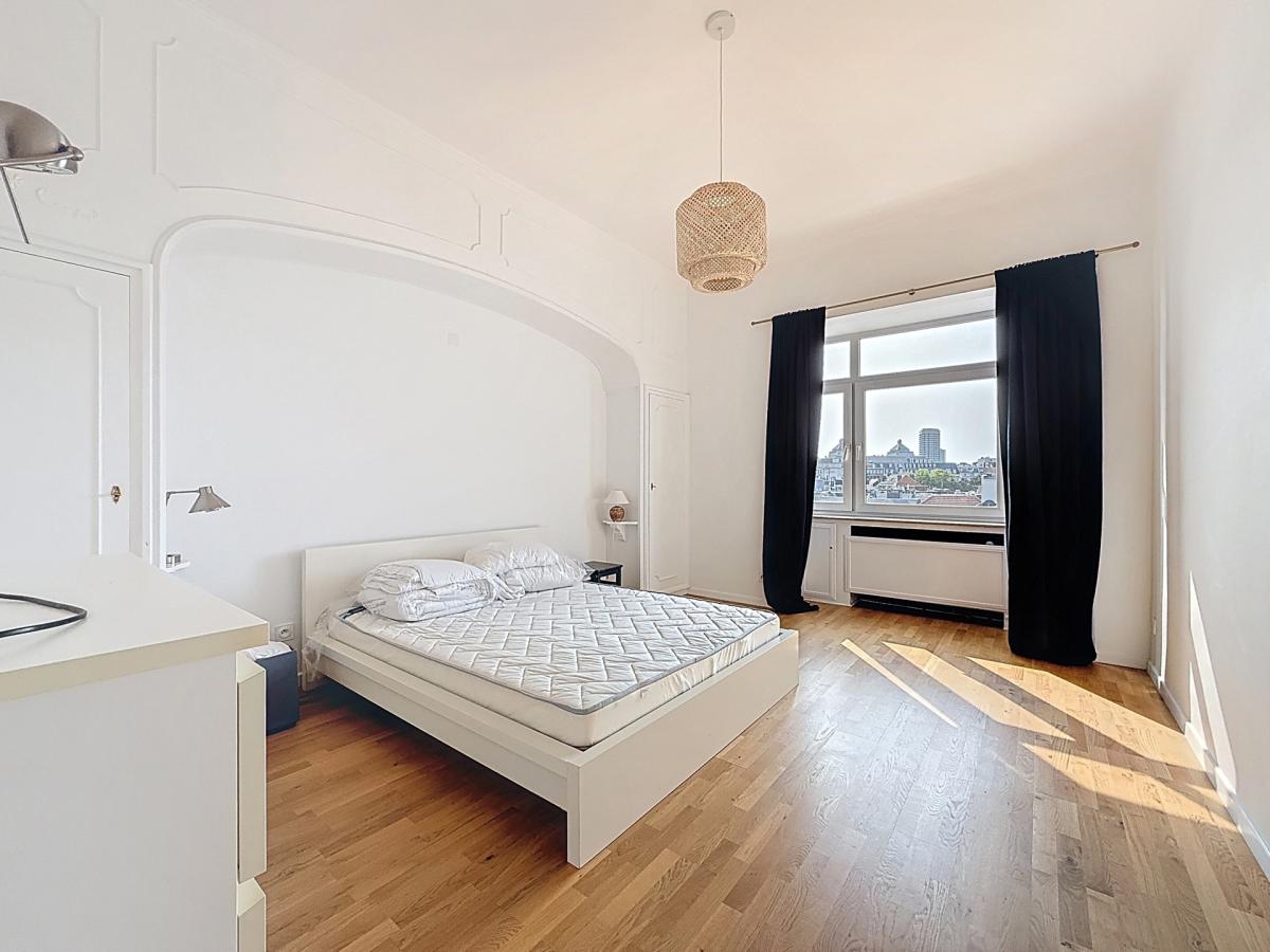 Toison d'Or : Somptueux appartement 3 chambres meublé