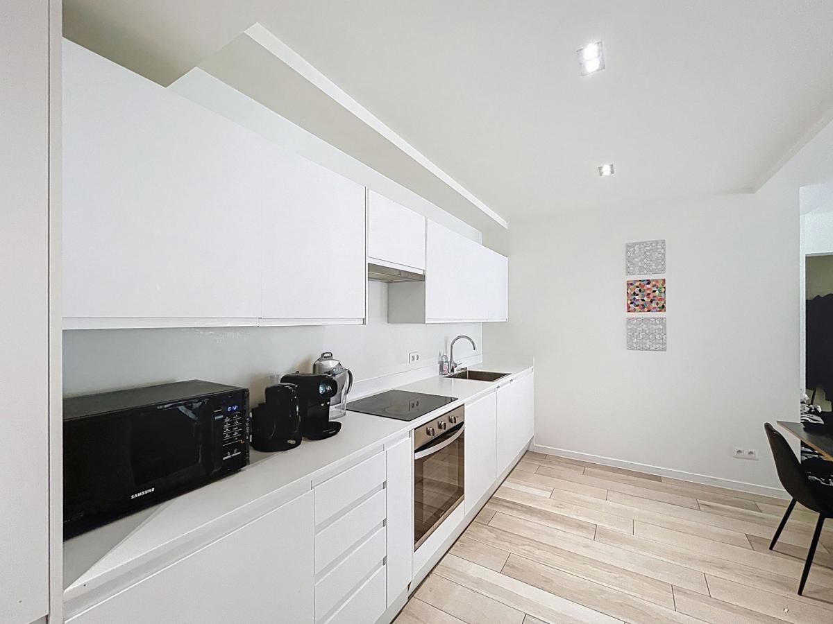 Quartier Européen: Superbe appartement meublé 2 ch +terrasse
