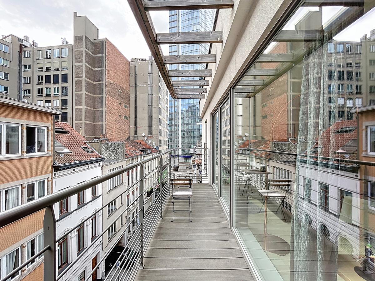 Quartier Européen: Superbe appartement meublé 2 ch +terrasse