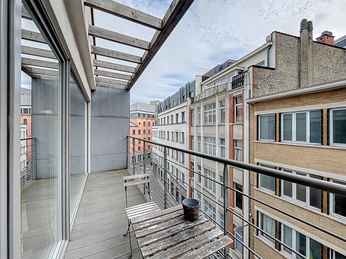 Quartier Européen: Superbe appartement meublé 2 ch +terrasse