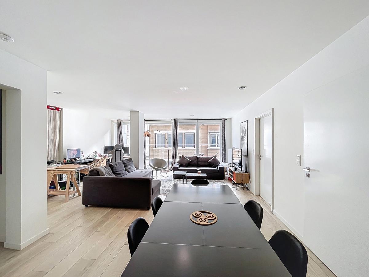 Quartier Européen: Superbe appartement meublé 2 ch +terrasse