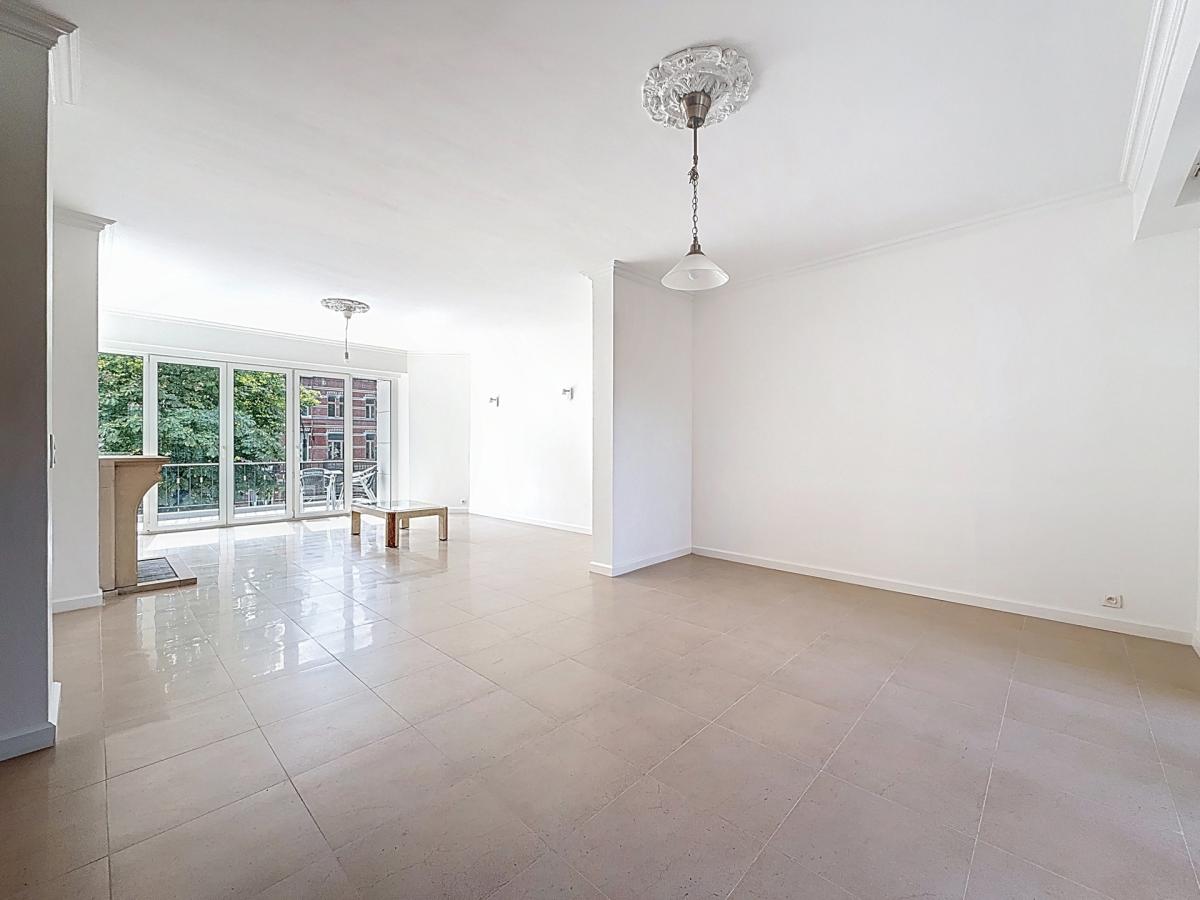 Churchill : Somptueux appartement remis à neuf + terrasses