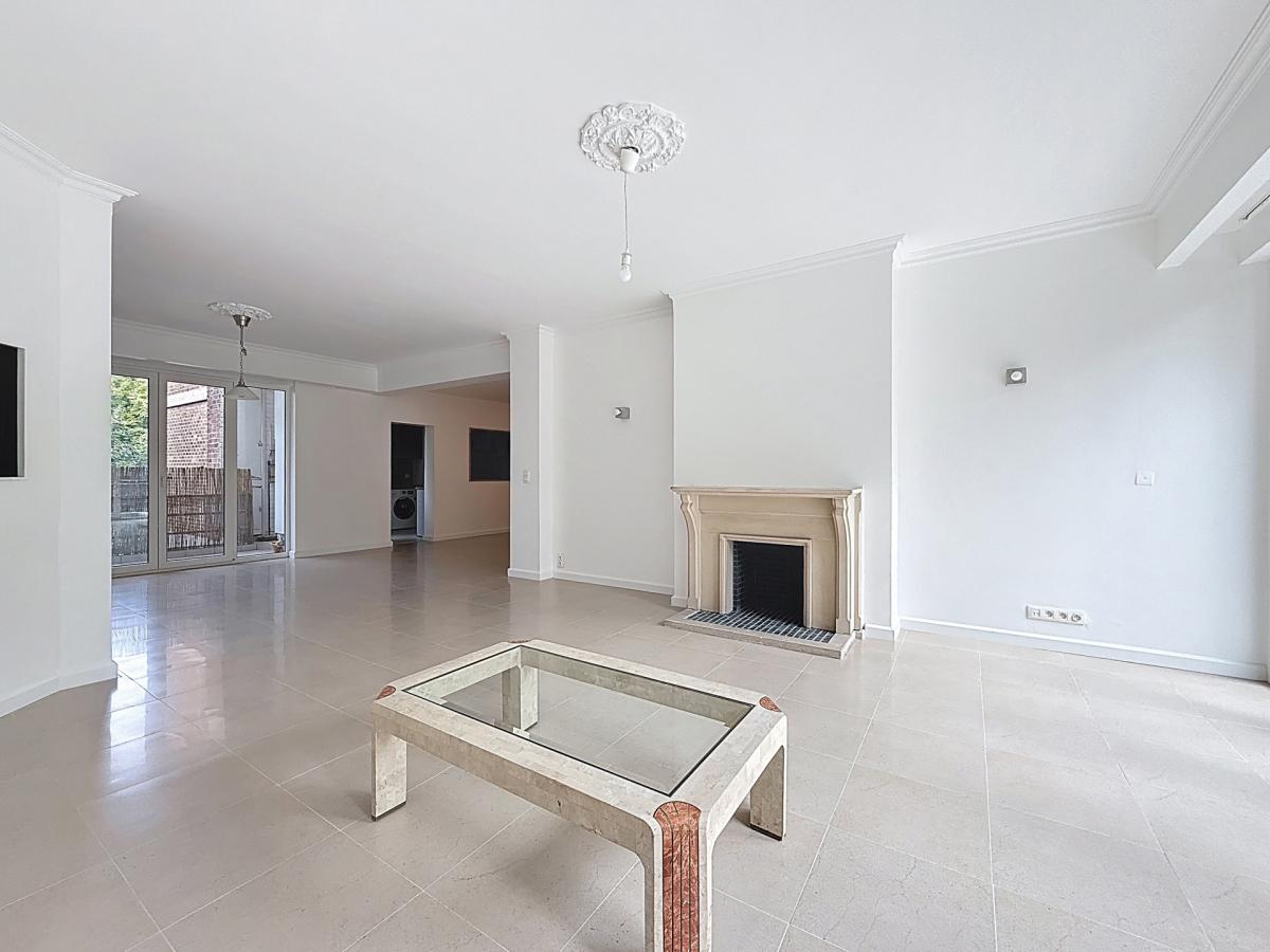Churchill : Somptueux appartement remis à neuf + terrasses