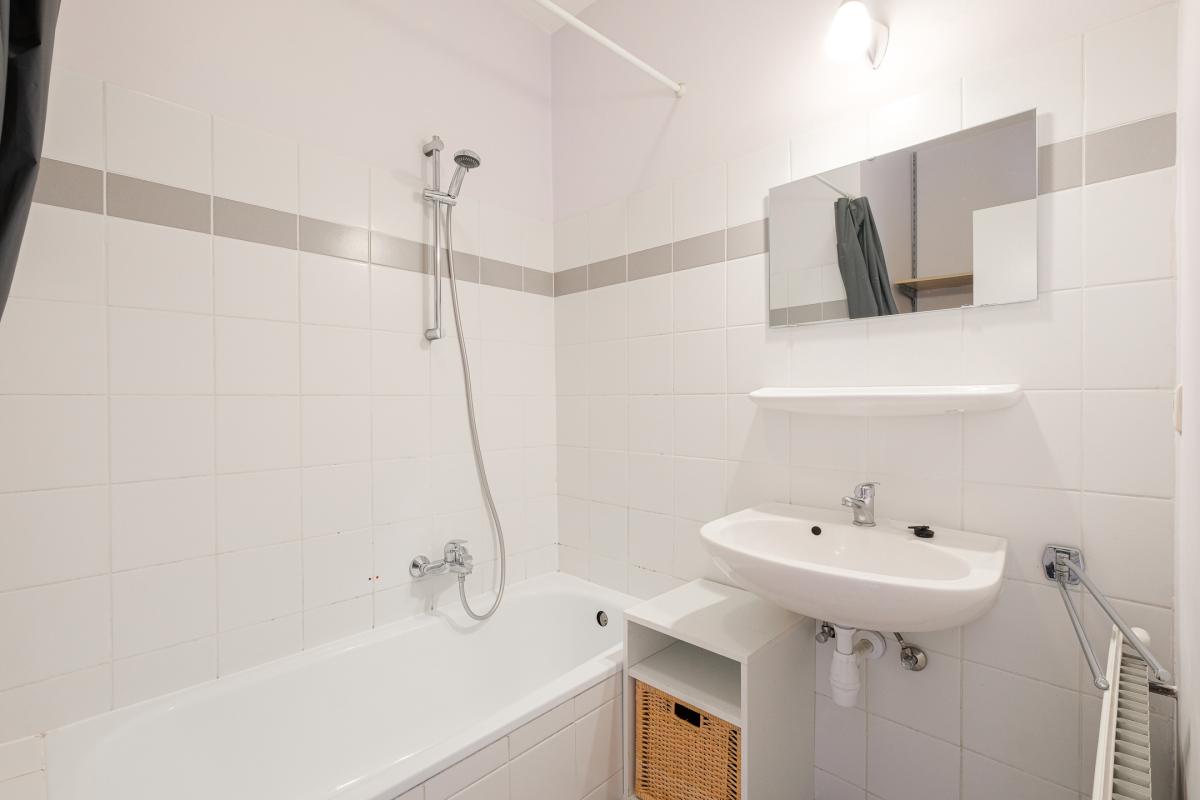 Centre ville/Dansaert  - Appart 1ou 2 chambres + balcon.