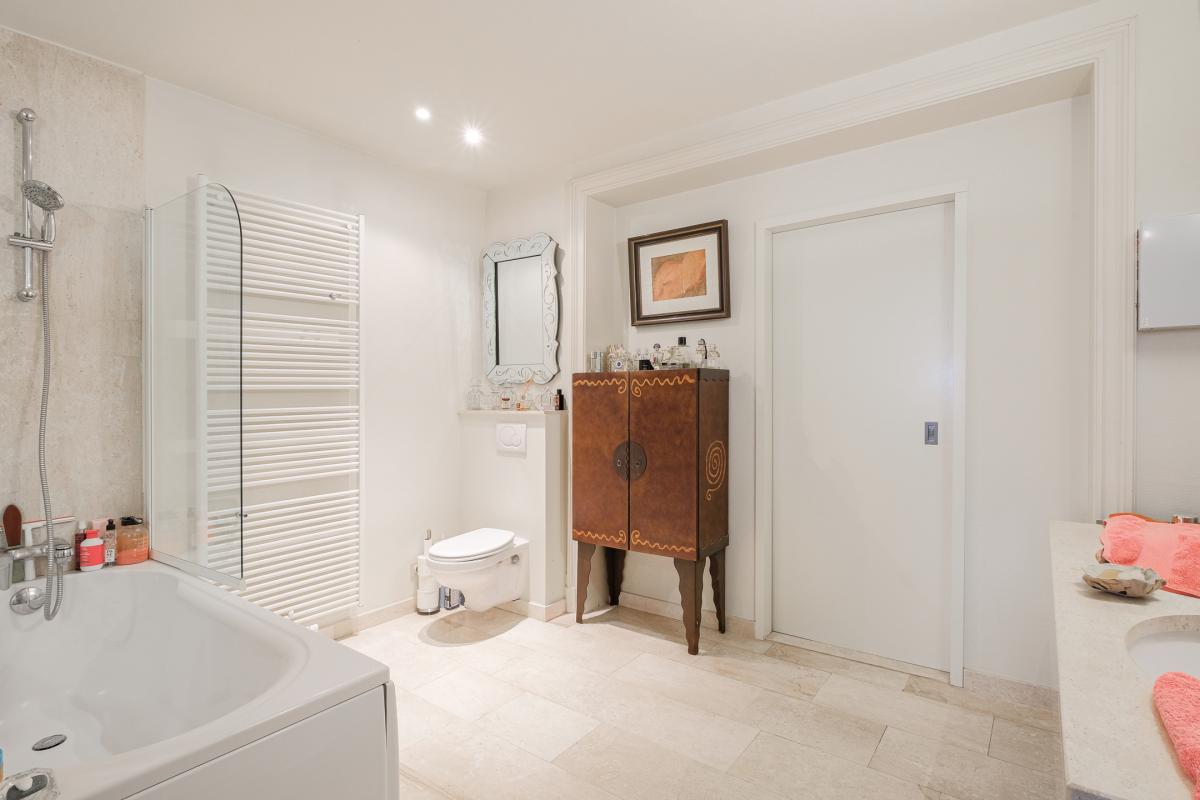 Lepoutre: Magnifique duplex rez-de-chaussée avec jardin 