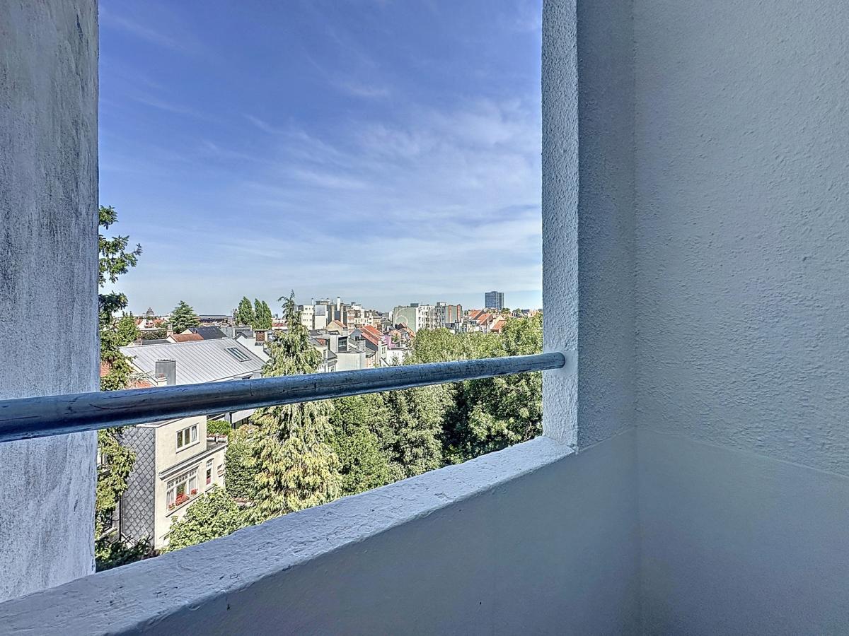 Molière : Charmant appartement de caractère rénové + balcons