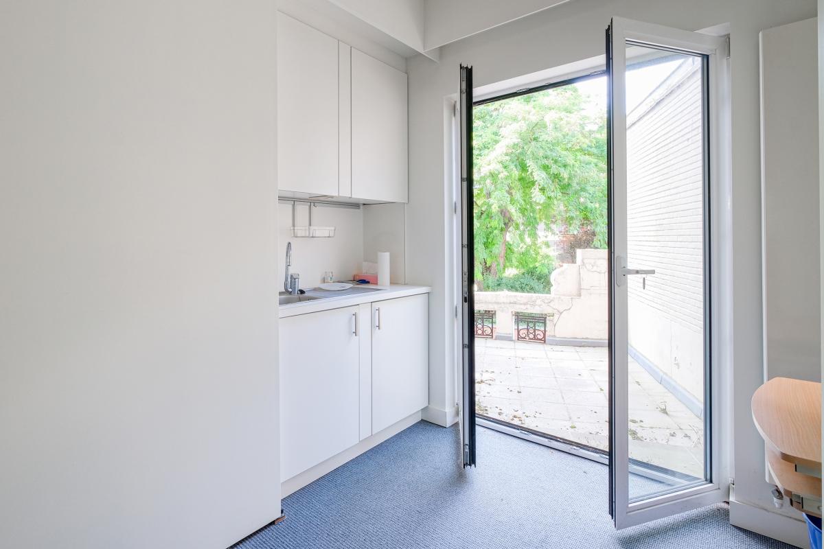 Parc Duden: Bel immeuble de rapport 3 unités + 2 garages