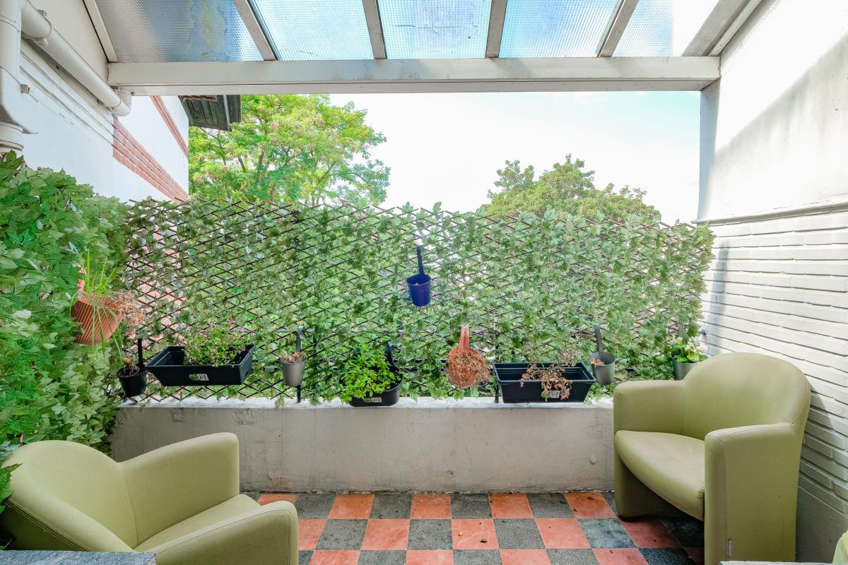 Parc Duden: Bel immeuble de rapport 3 unités + 2 garages