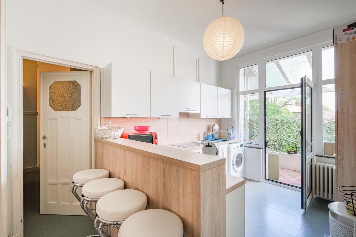 Parc Duden: Bel immeuble de rapport 3 unités + 2 garages