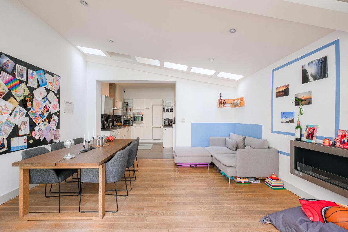 Quartier EU: maison rénovée + duplex + jardin et garage