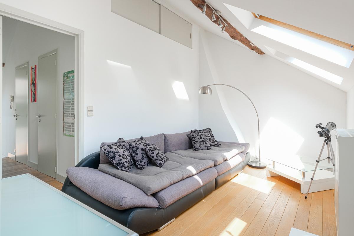 Quartier EU: maison rénovée + duplex + jardin et garage