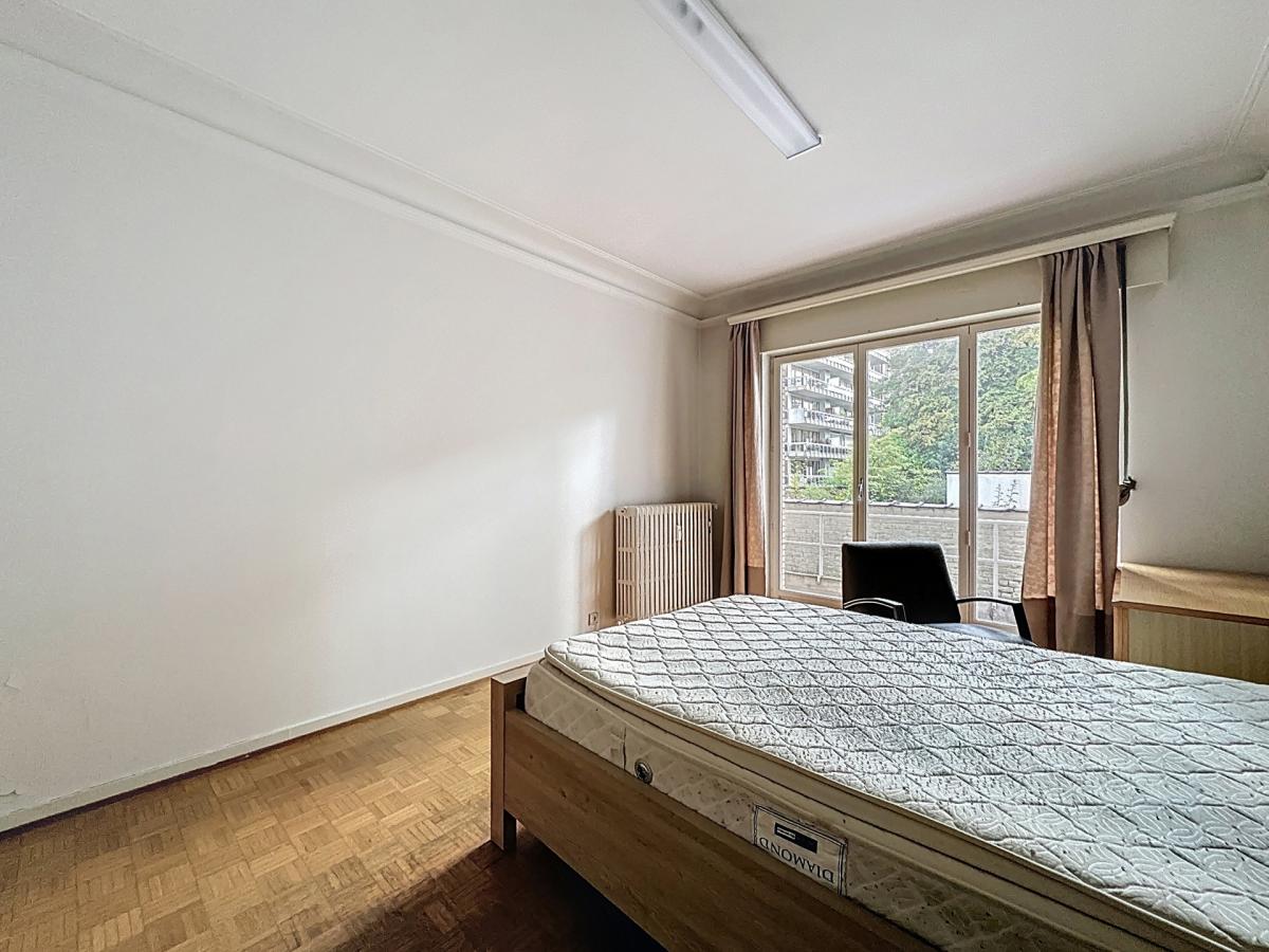 Churchill/Cavell : Superbe appartement 3 chambres + terrasse