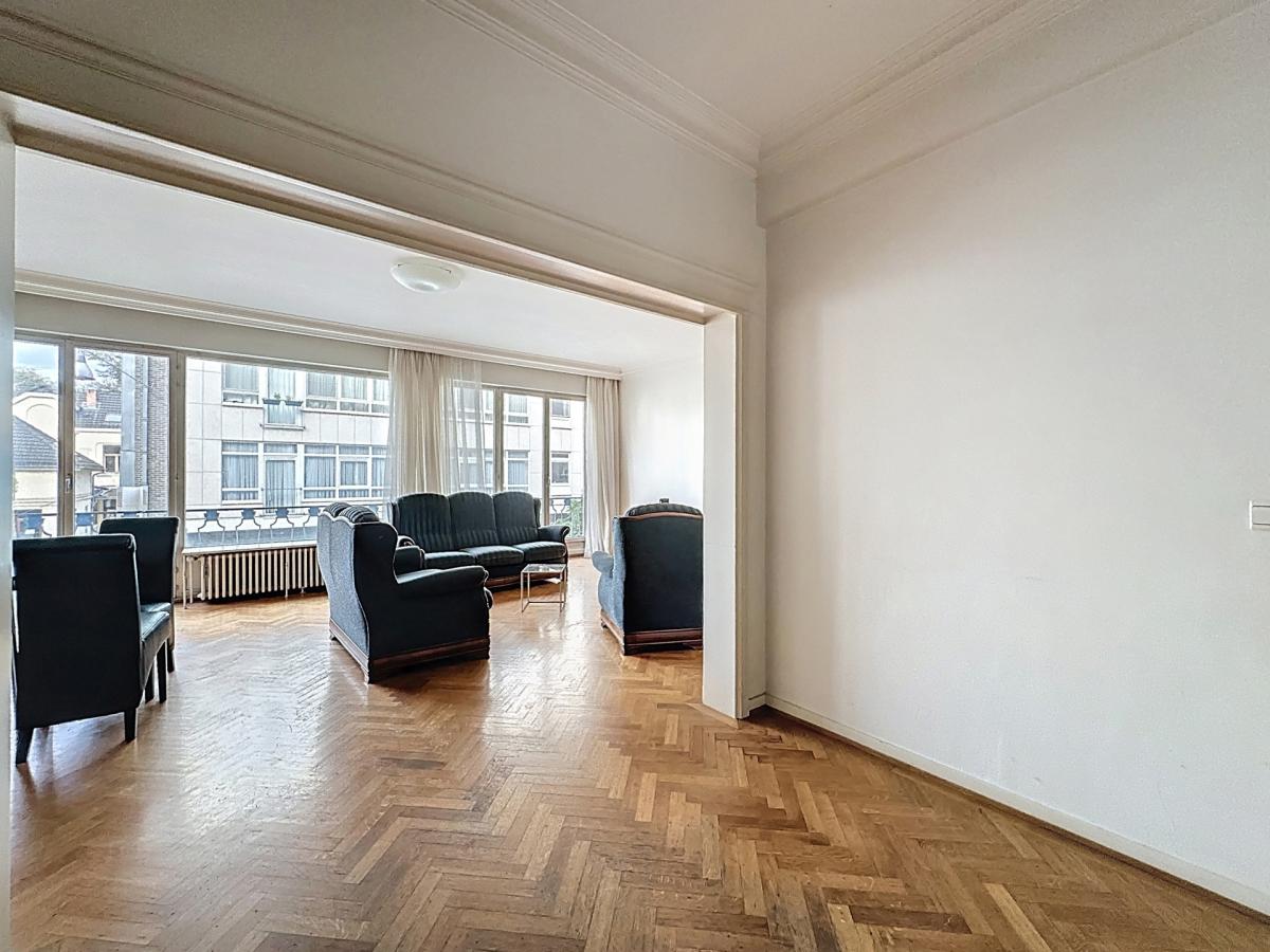 Churchill/Cavell : Superbe appartement 3 chambres + terrasse