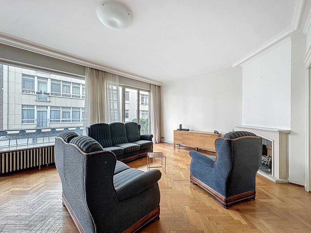 Churchill/Cavell : Superbe appartement 3 chambres + terrasse