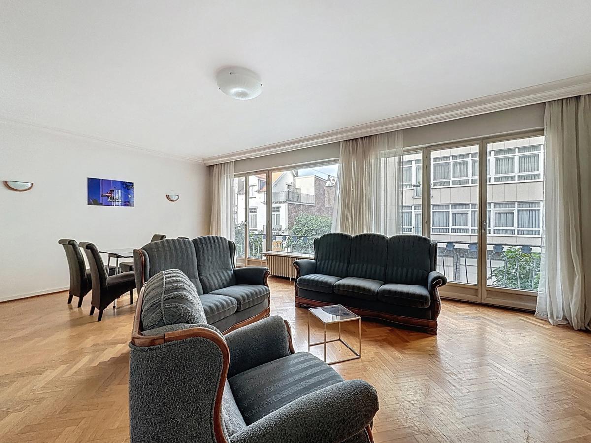 Churchill/Cavell : Superbe appartement 3 chambres + terrasse