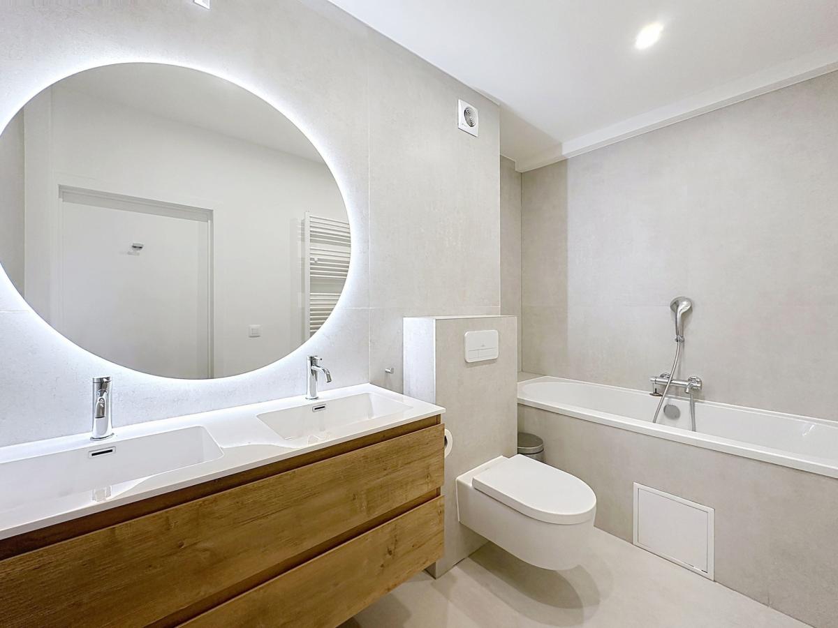 Brugmann/Arezzo : Bel appartement dernier étage rénové 