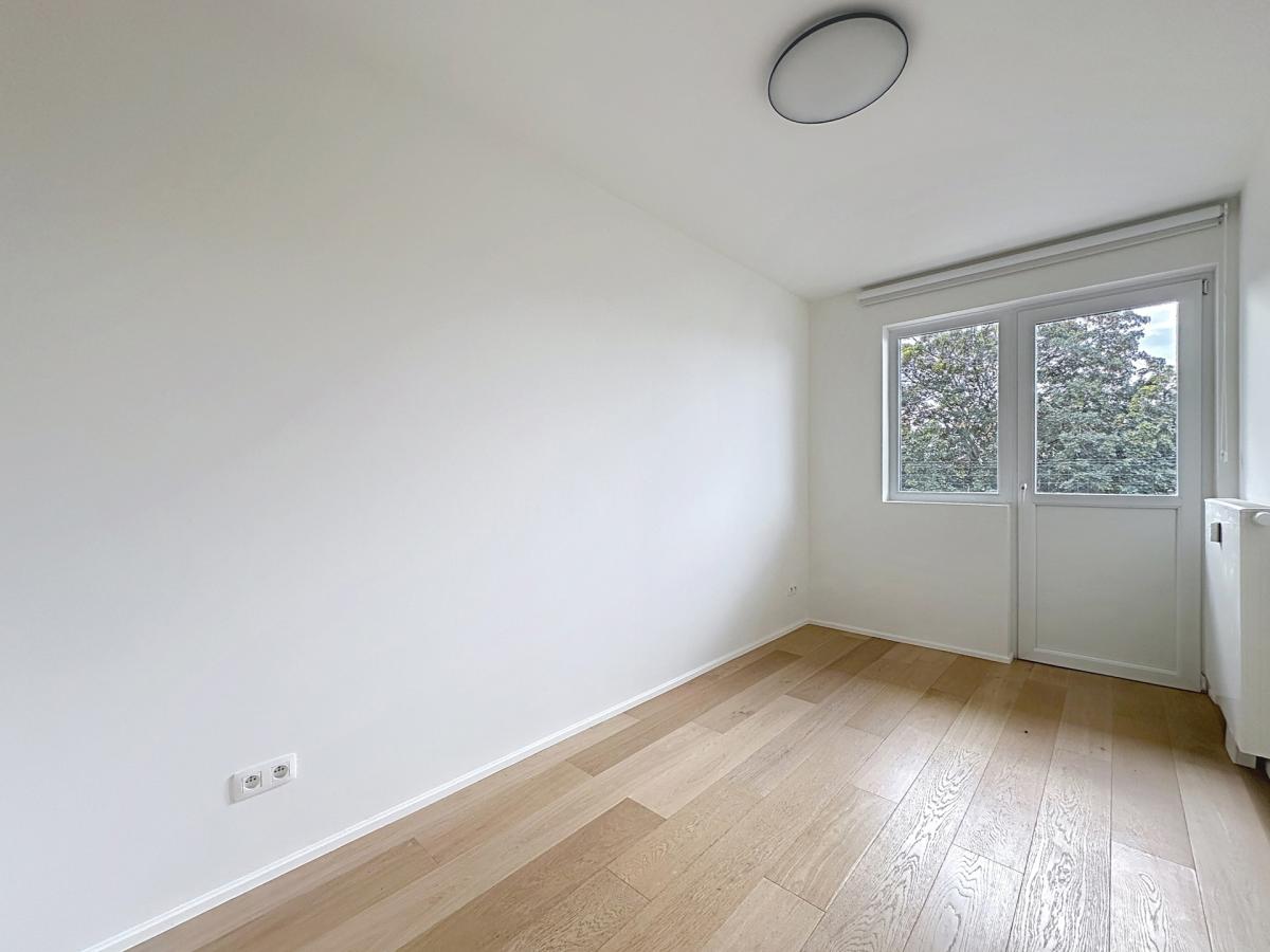 Brugmann/Arezzo : Bel appartement dernier étage rénové 