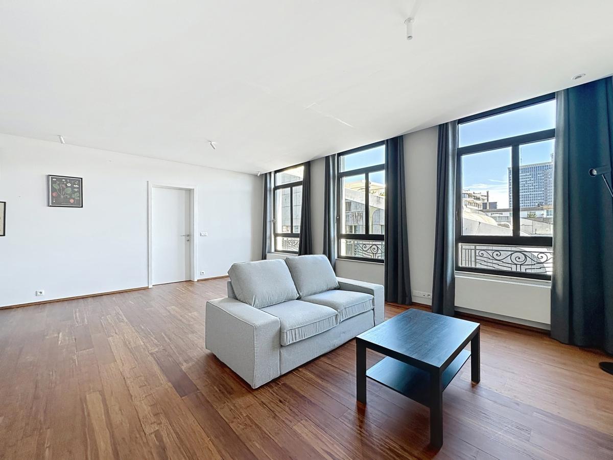 Toison d'Or : Superbe appartement meublé avec 1 chambre