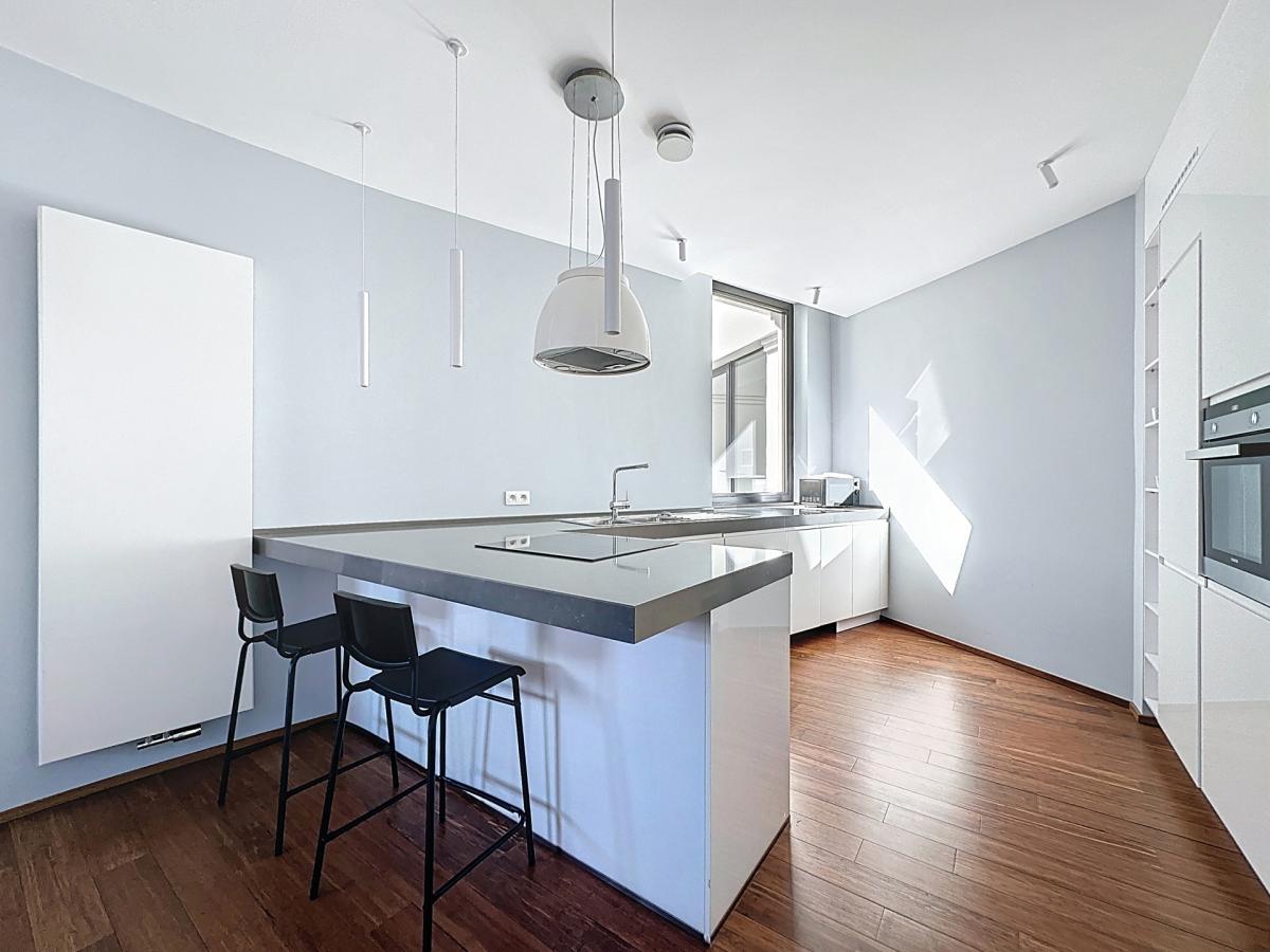 Toison d'Or : Superbe appartement meublé de 2 chambres