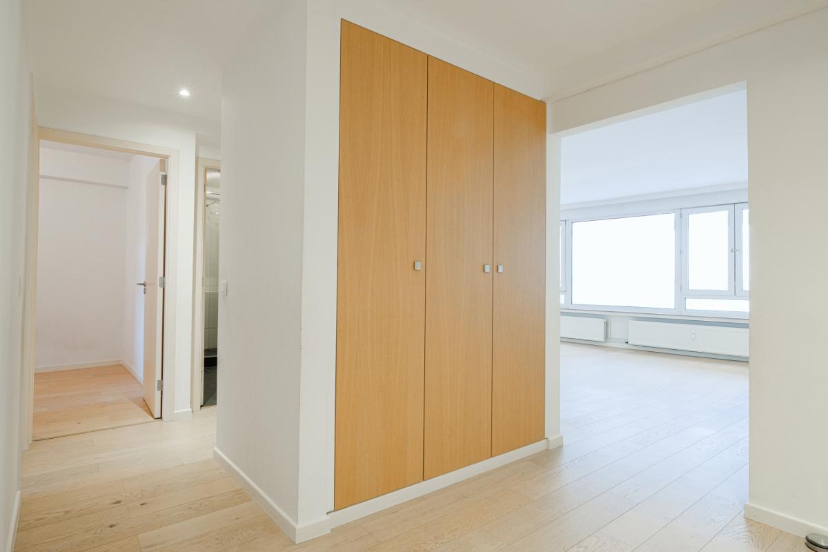 Molière, lumineux appartement rénové, 3 chambres et terrasse