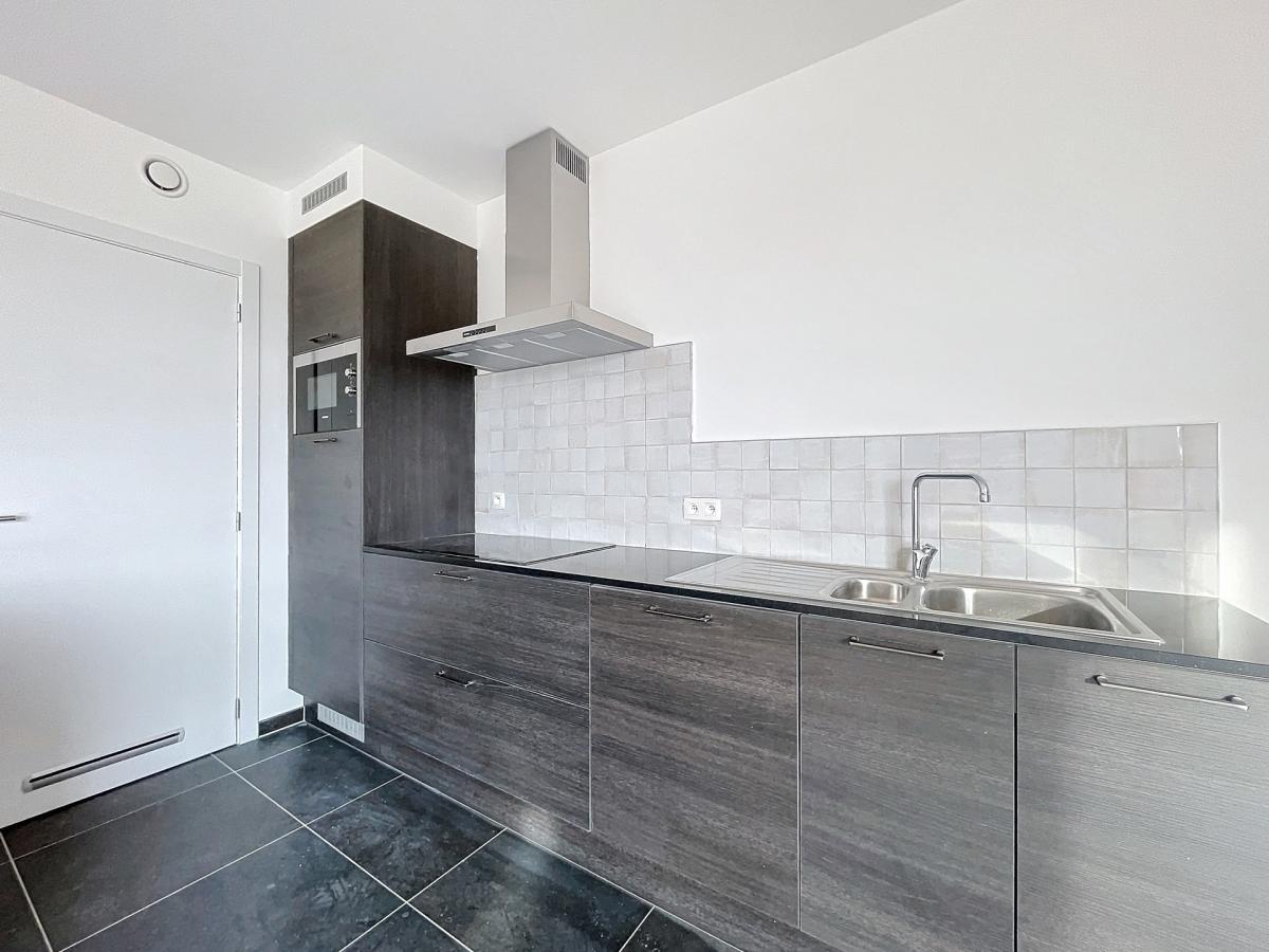 VUB / La Chasse : Bel appartement neuf 1 chambre + parking