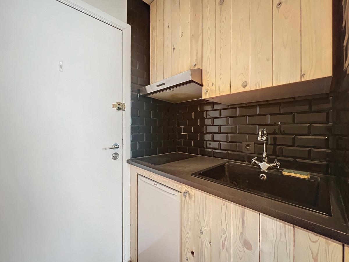 Chatelain/ Place Stéphanie: Joli studio meublé