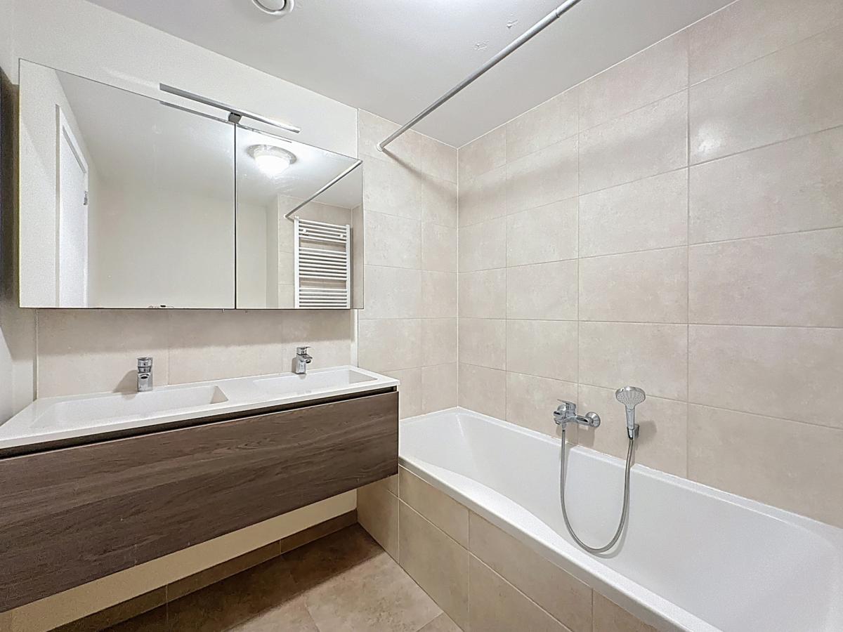 Stalle/Calevoet : Magnifique appartement 4 chambres