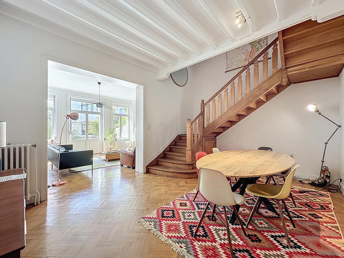 Guy d'Arezzo : Jolie maison + grande terrasse + parking