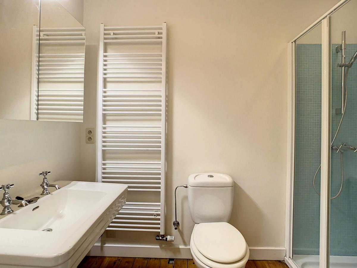 Guy d'Arezzo : Jolie maison + grande terrasse + parking