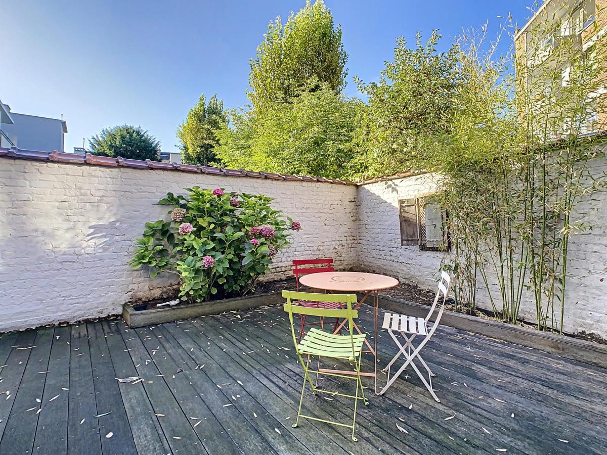 Guy d'Arezzo : Jolie maison + grande terrasse + parking