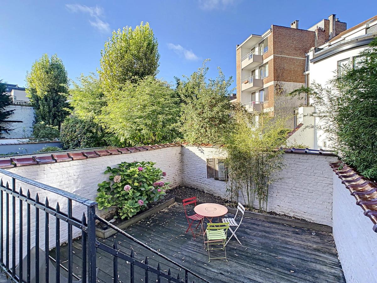 Guy d'Arezzo : Jolie maison + grande terrasse + parking