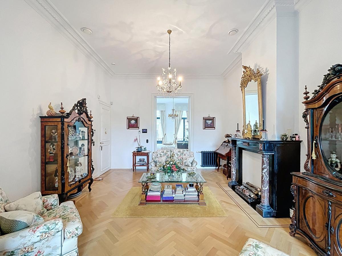 Quartier Européen : Somptueux duplex 3 ch. terrasse