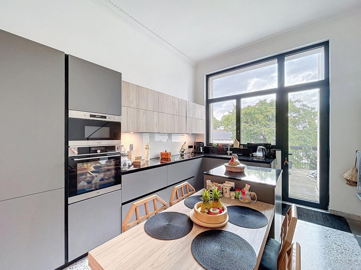 Quartier Européen : Somptueux duplex 3 ch. terrasse