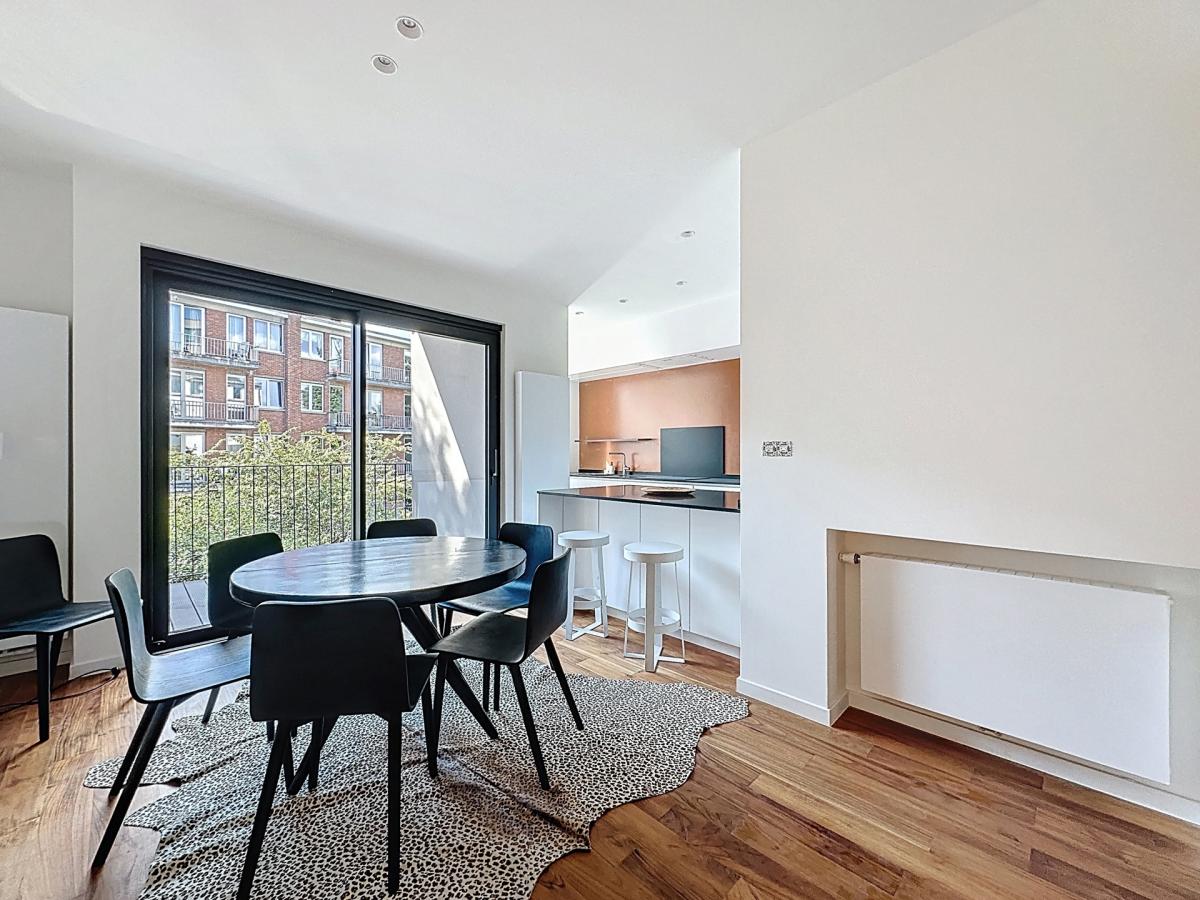 Pl. Brugmann/Churchill : Superbe appartement neuf et meublé