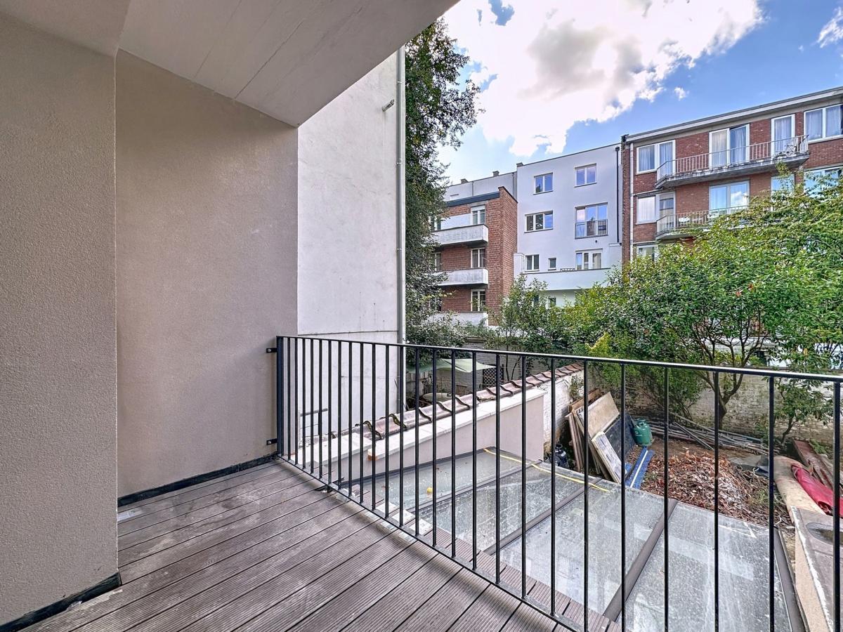 Pl. Brugmann/Churchill : Superbe appartement neuf et meublé