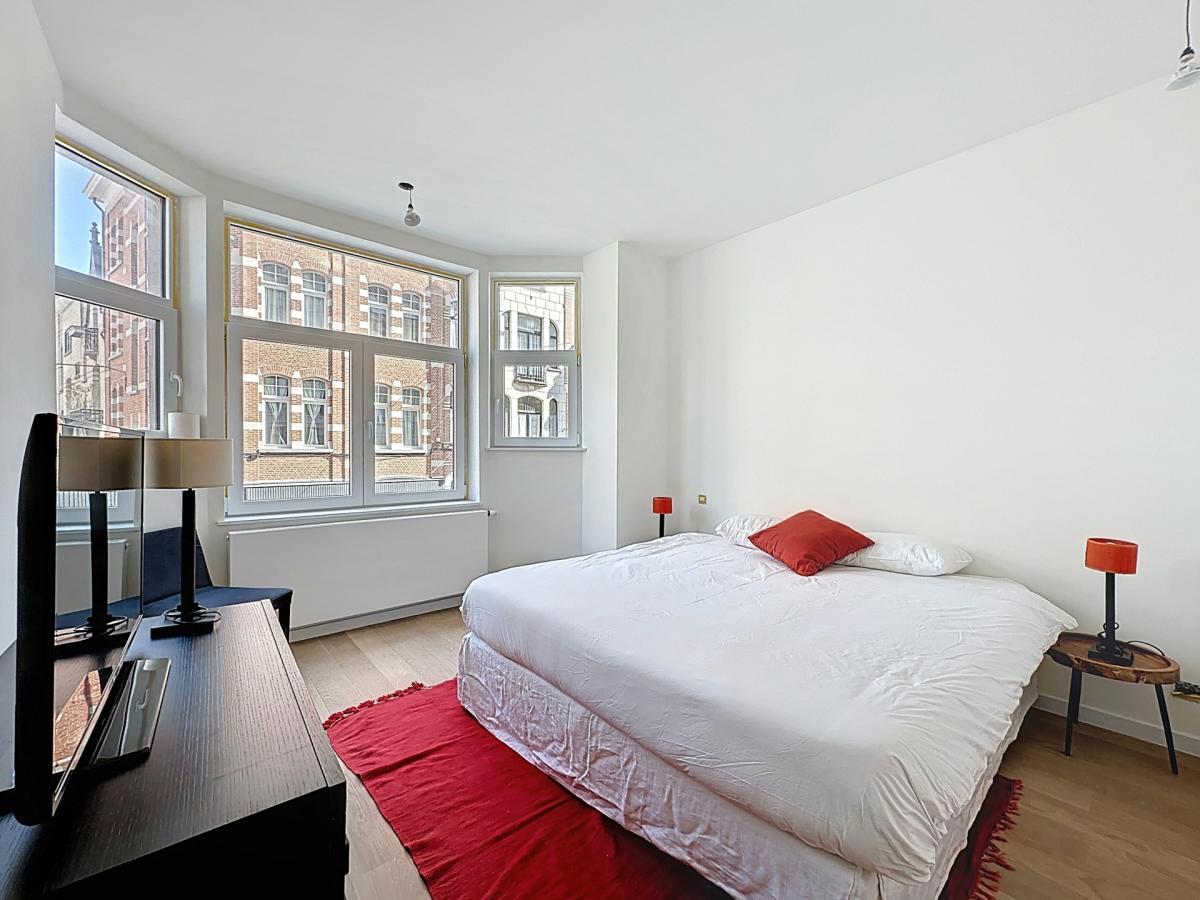 Pl. Brugmann/Churchill : Superbe appartement neuf et meublé