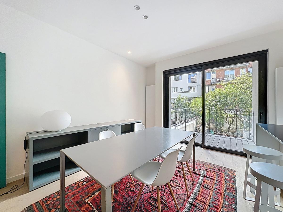 Pl. Brugmann/Churchill : Superbe appartement neuf et meublé
