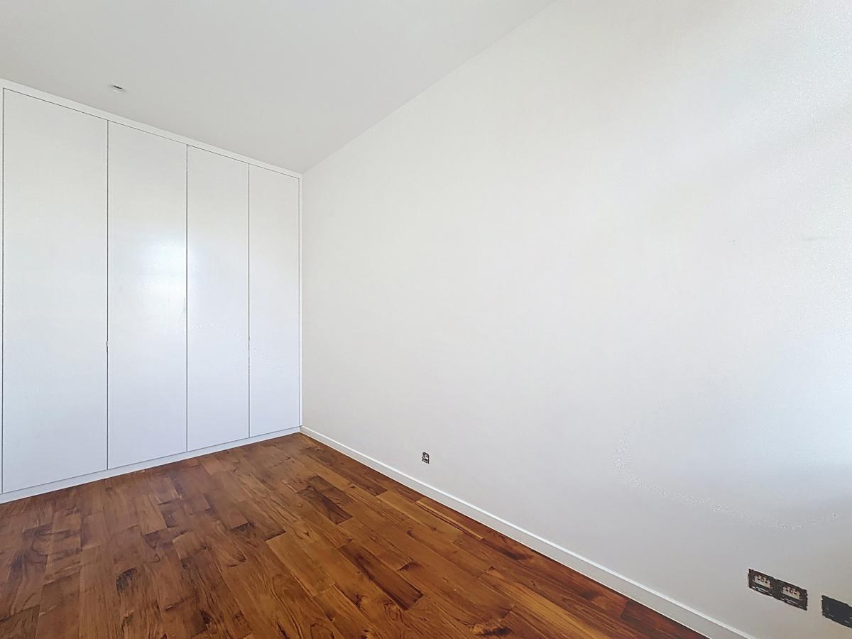 Pl. Brugmann/Churchill : Superbe appartement neuf + terrasse