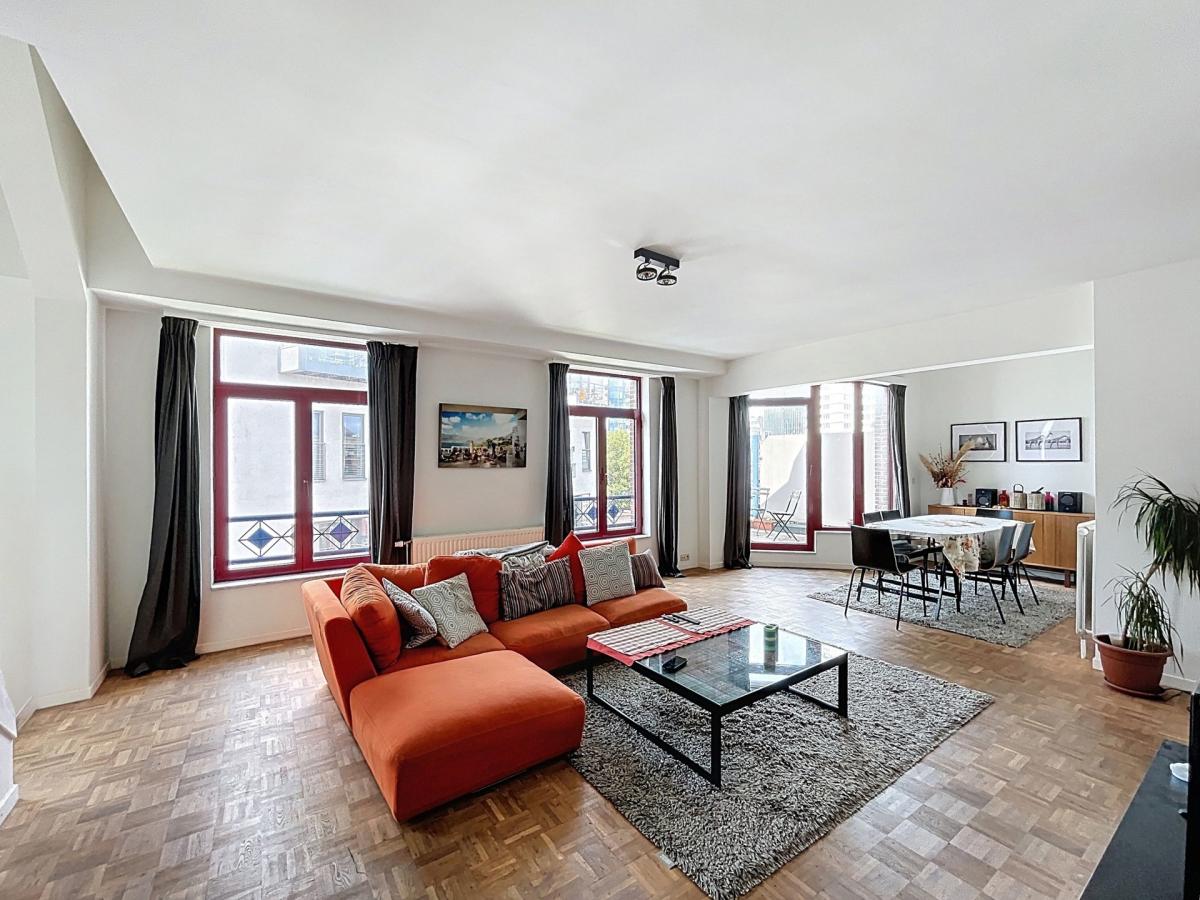 Quartier Européen : Duplex meublé 3 chambres avec terrasse