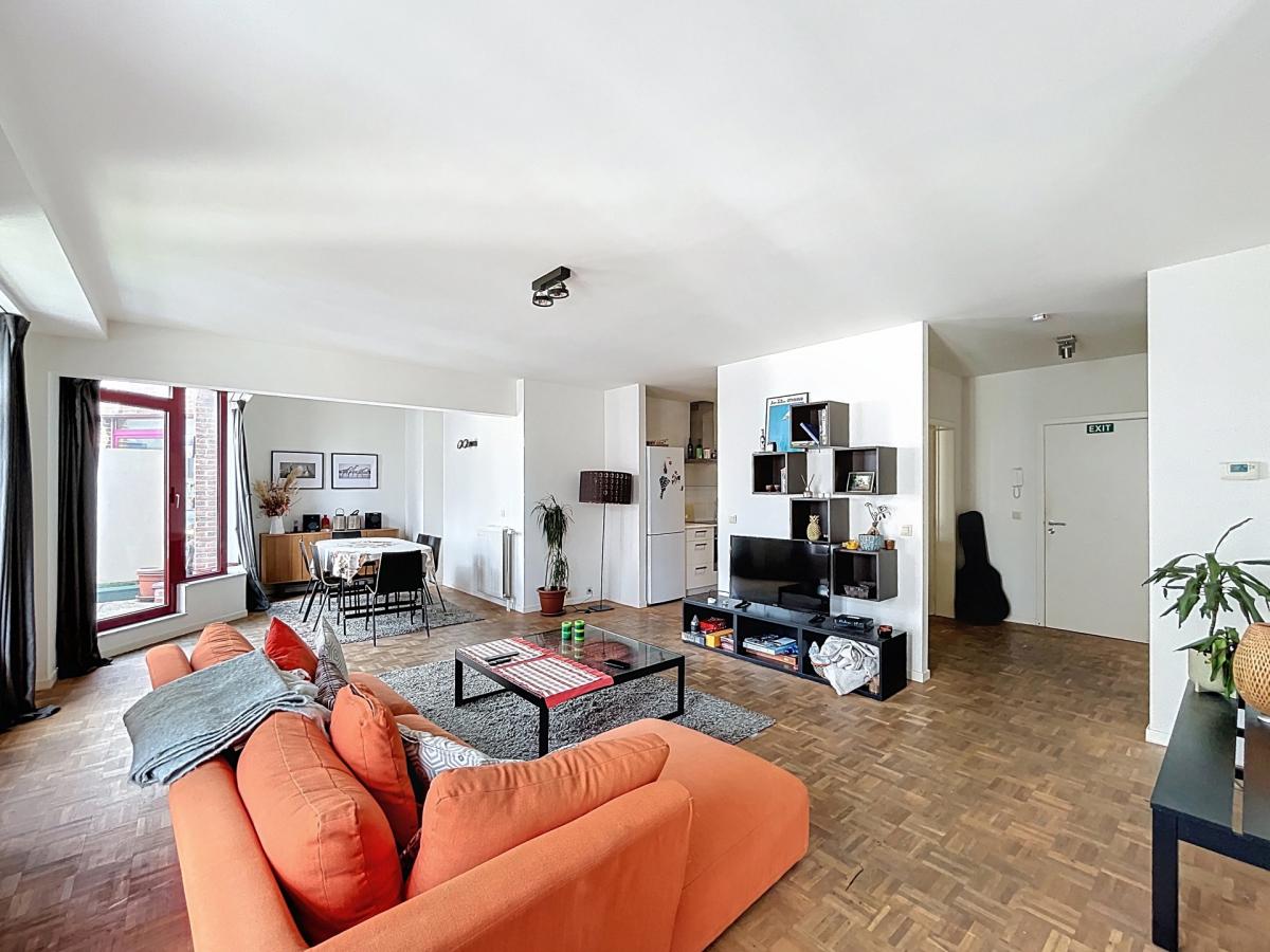 Quartier Européen : Duplex meublé 3 chambres avec terrasse