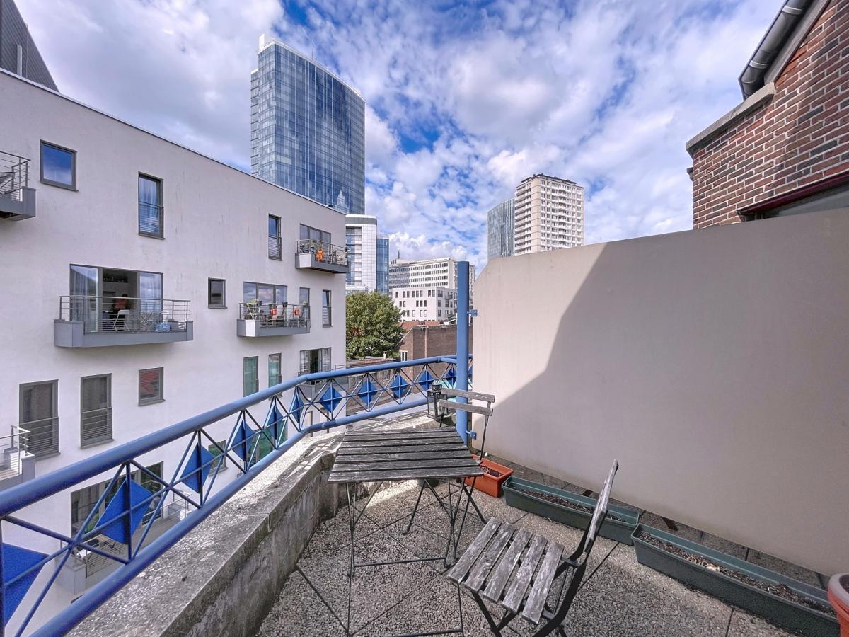 Quartier Européen : Duplex meublé 3 chambres avec terrasse