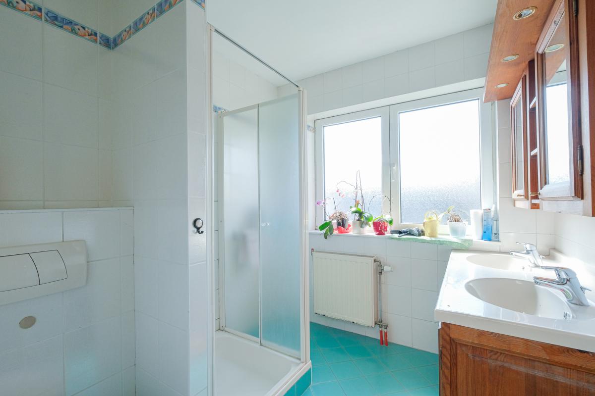 Quartier des Pêcheries: Maison 4 chambres à rafraîchir 